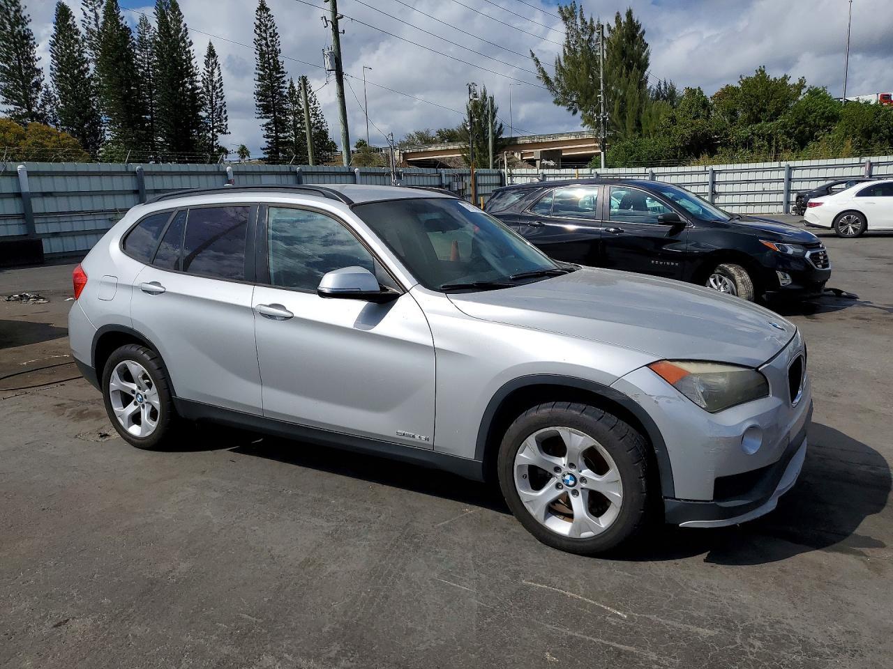 2015 BMW X1 Sdrive28I - Image 4