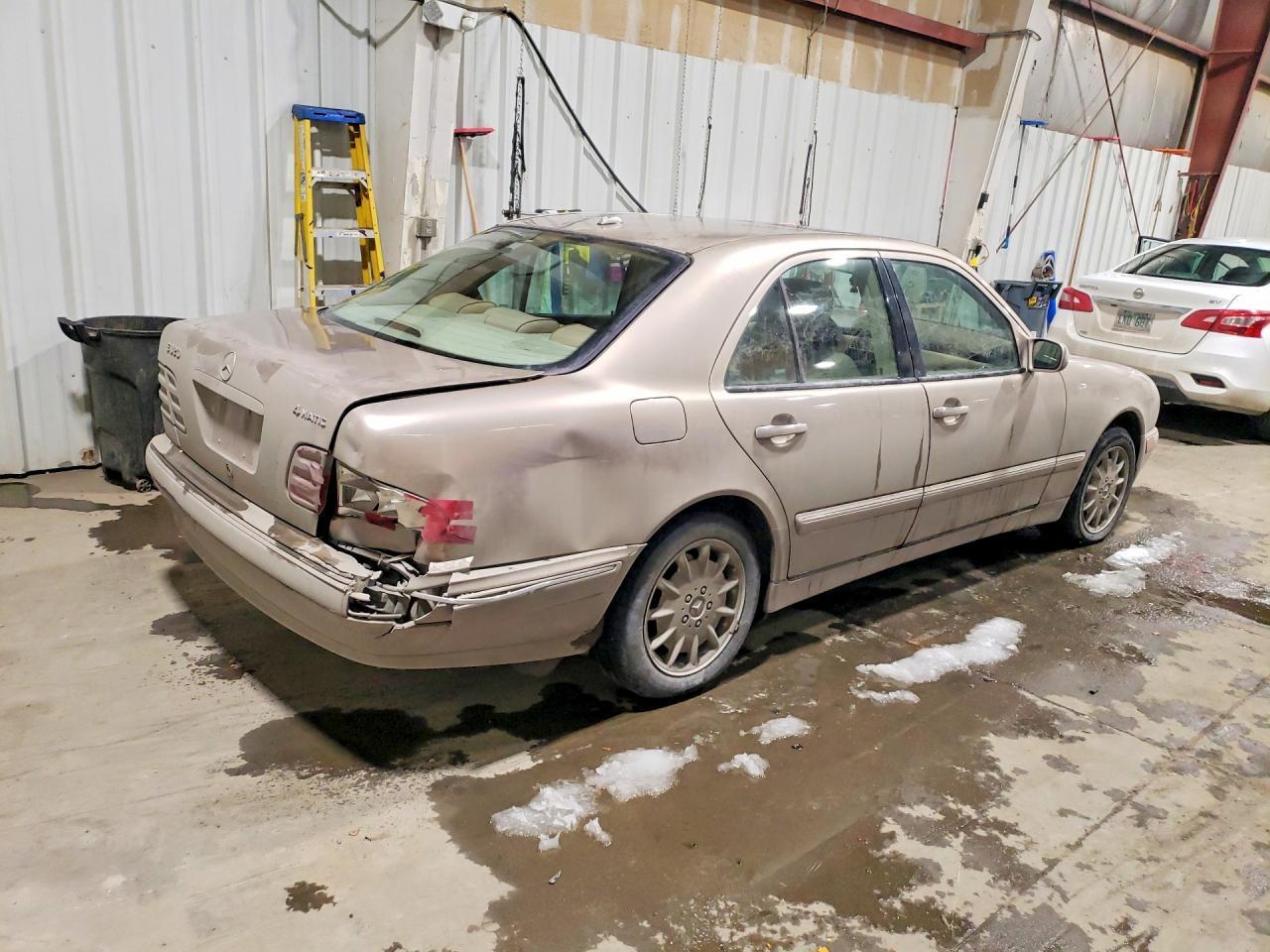 2000 Mercedes Benz E 320 4Matic - Image 3