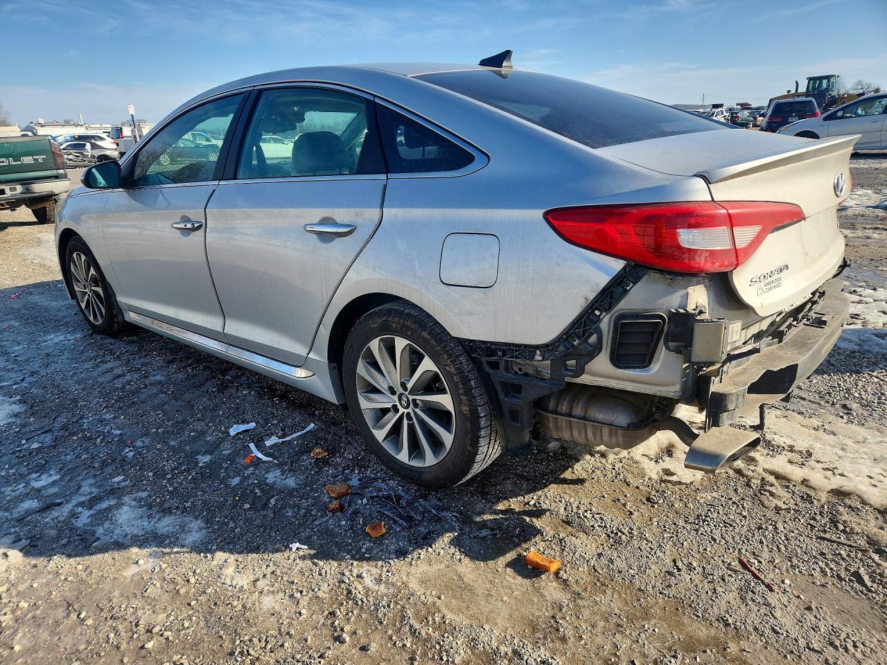 2015 Hyundai Sonata Sport - Image 2