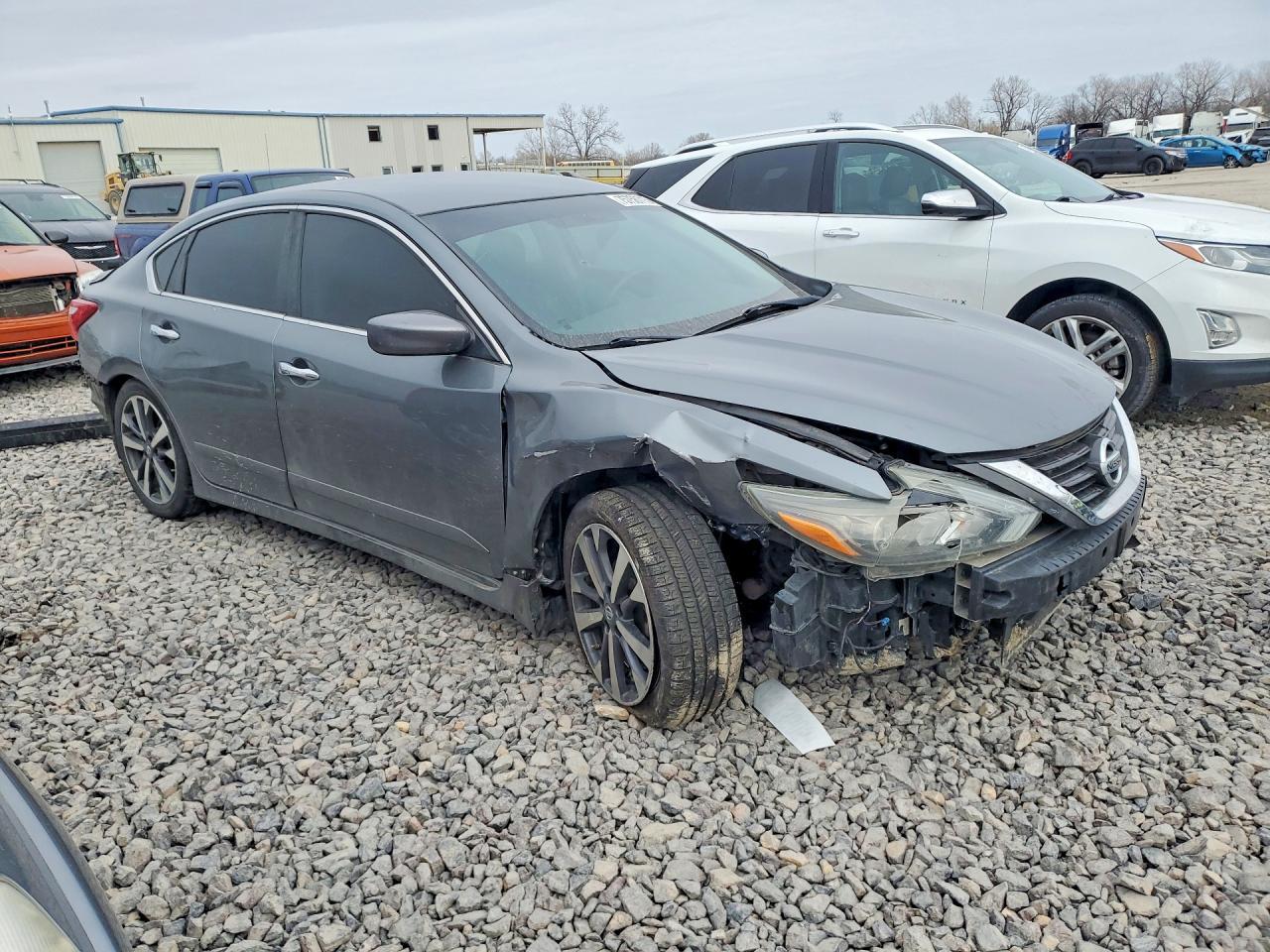 2016 Nissan Altima 2.5 - Image 4