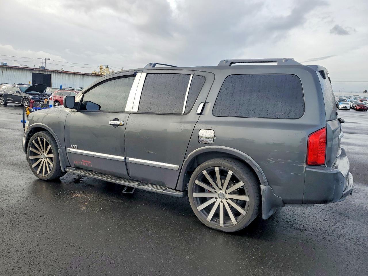2005 Infiniti Qx56 - Image 2