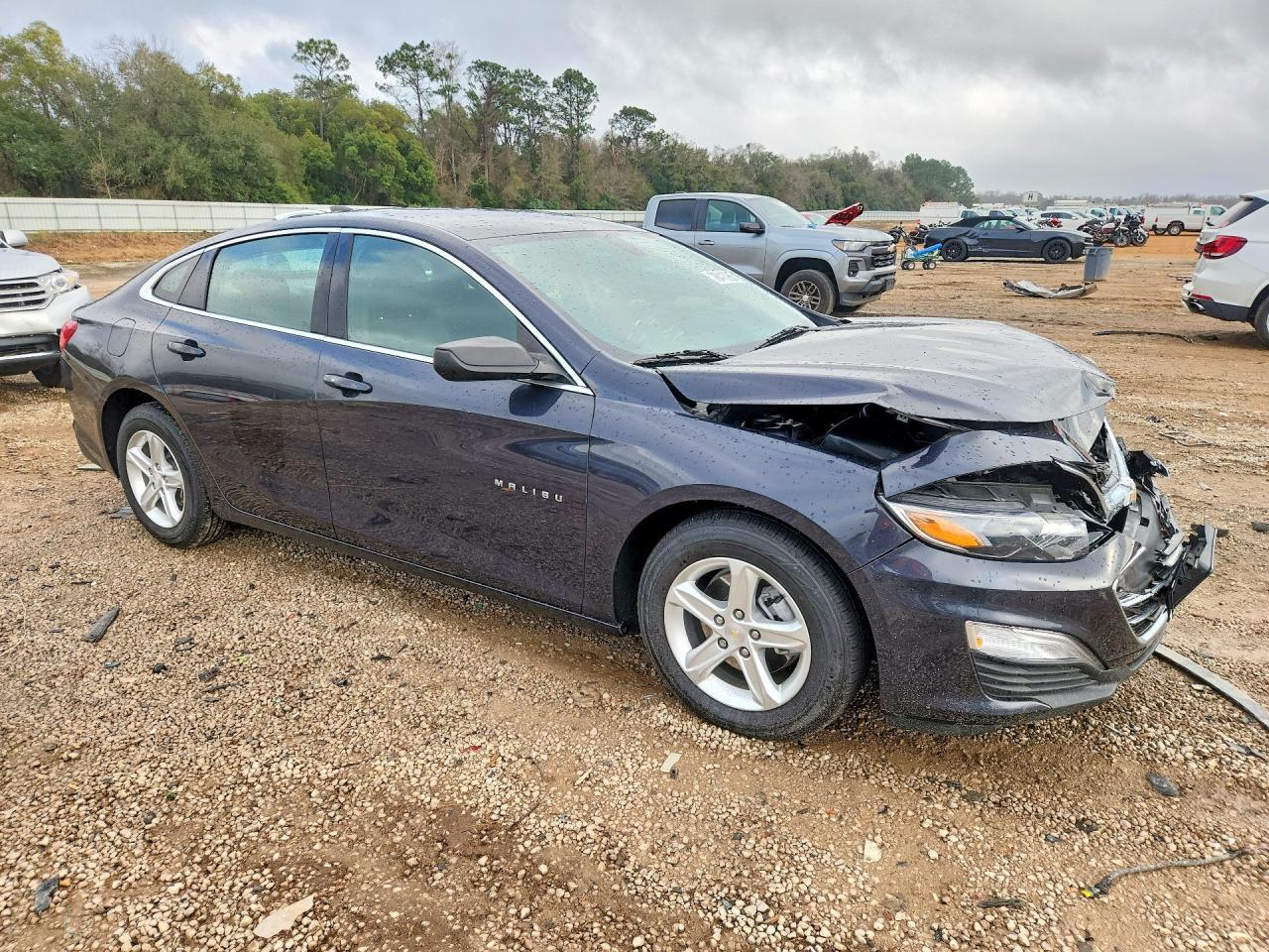 2022 Chevrolet Malibu Ls - Image 4