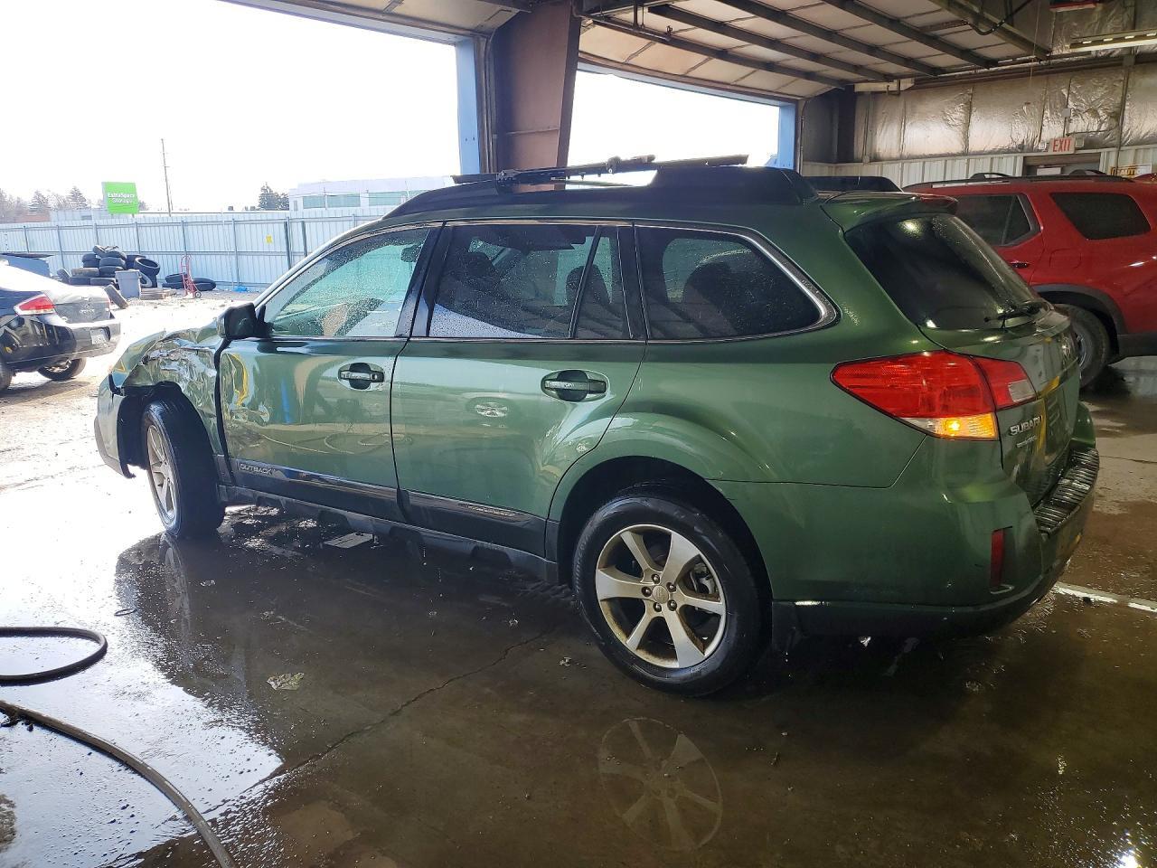 2013 Subaru Outback 2.5I Premium - Image 2