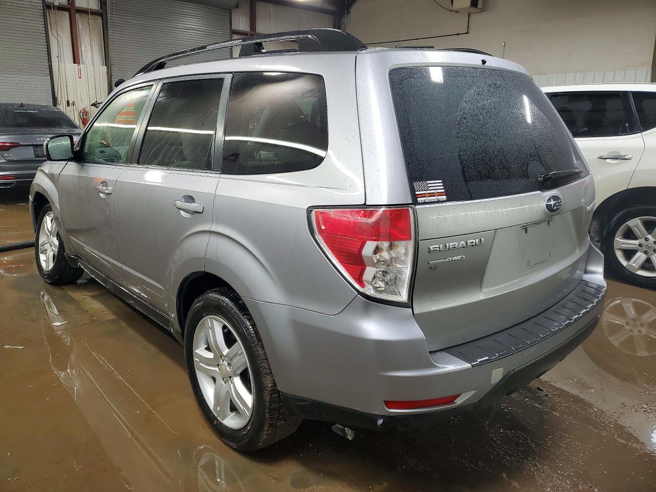 2010 Subaru Forester 2.5X Premium - Фото 2