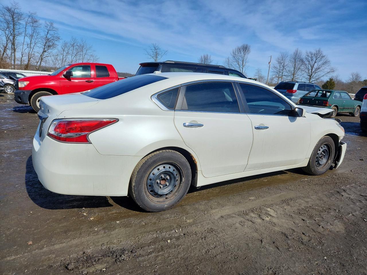 2015 Nissan Altima - Image 3