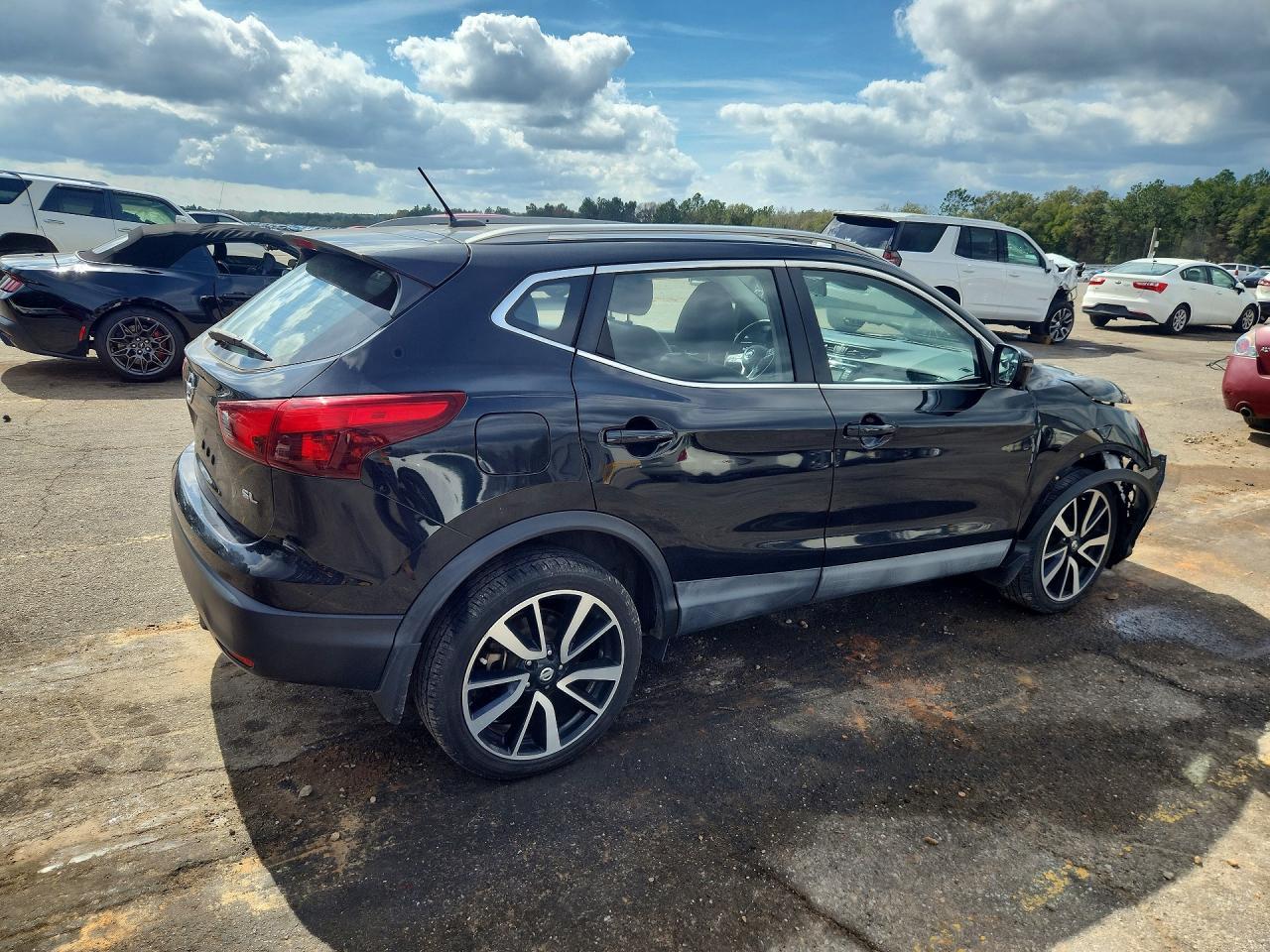 2017 Nissan Rogue Sport S - Фото 3