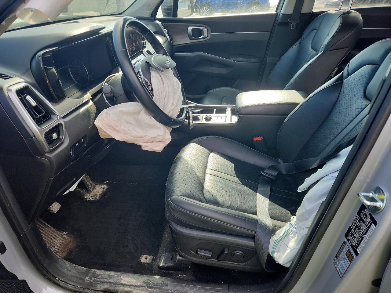 2023 Kia Sorento - Image 7