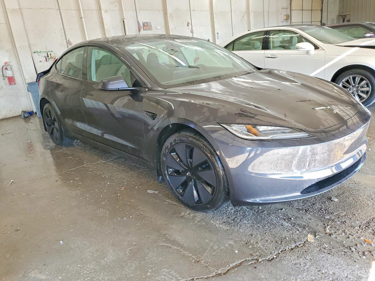 2025 Tesla Model 3 - Image 4