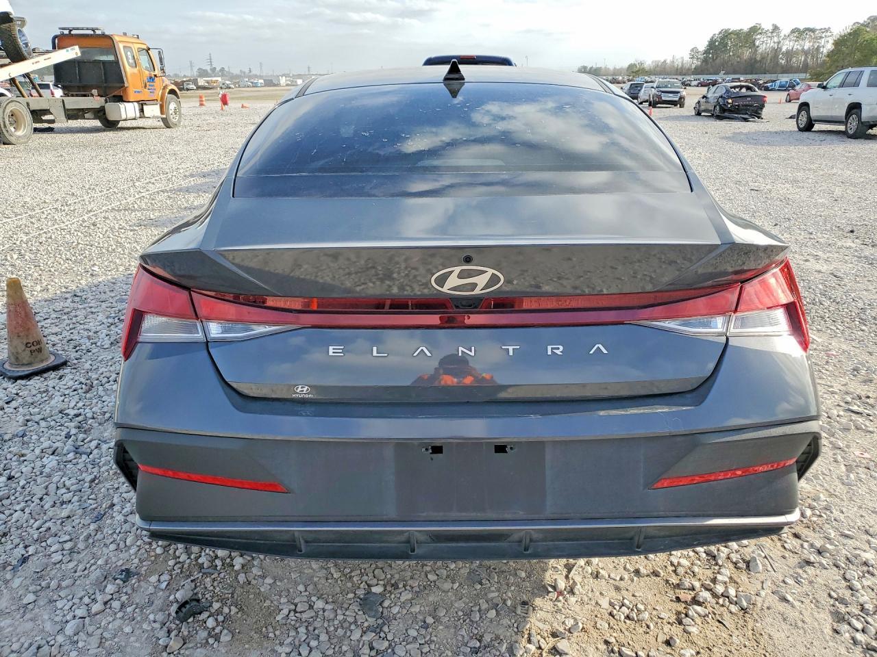 2024 Hyundai Elantra Sel - Фото 6