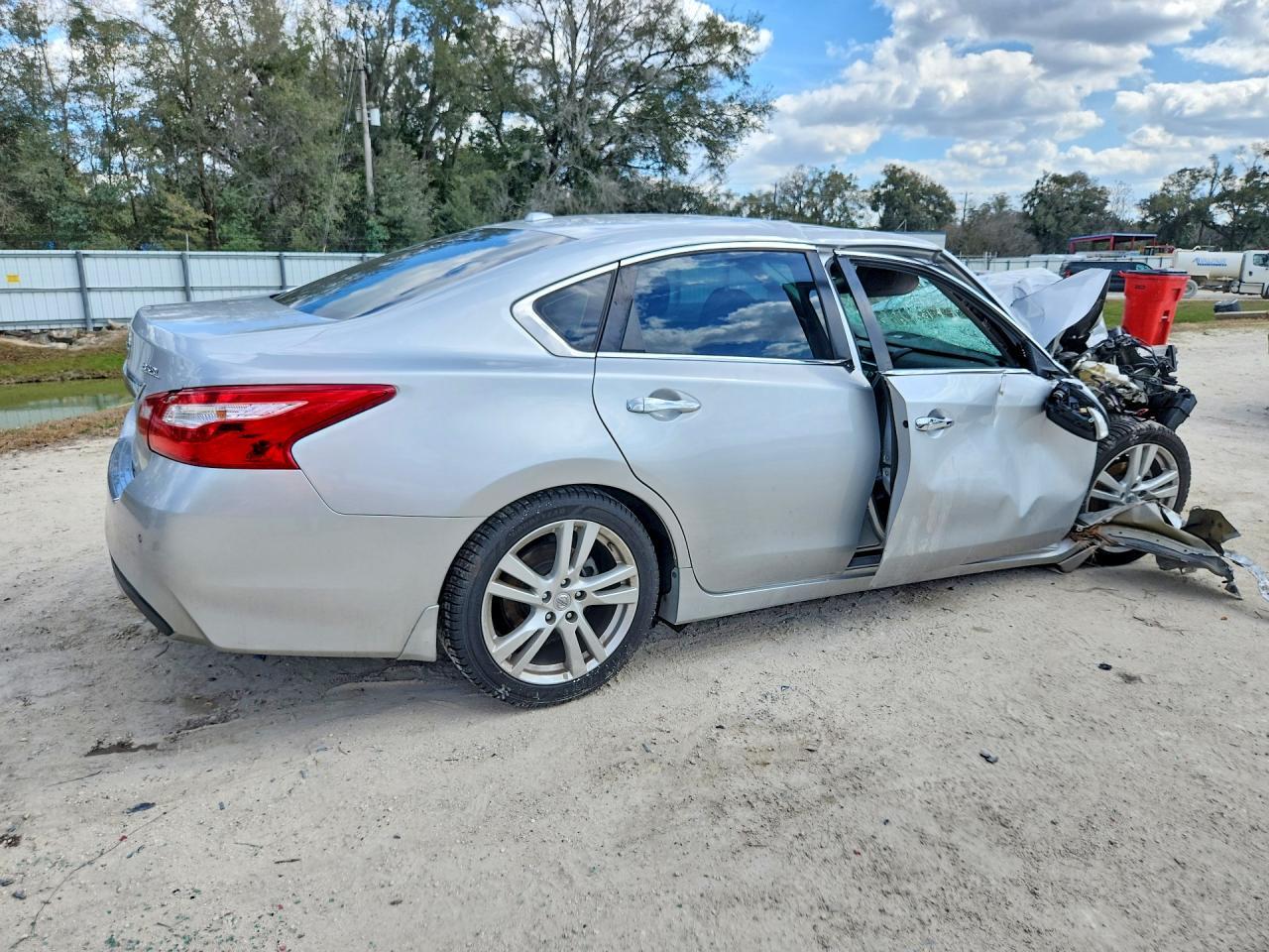 2016 Nissan Altima 3.5 Sl - Image 3