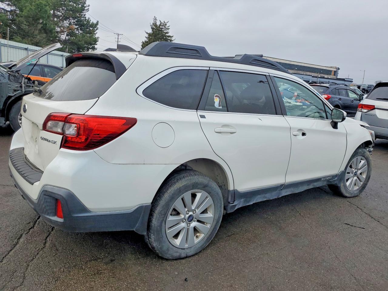 2018 Subaru Outback 2.5I Premium - Фото 3