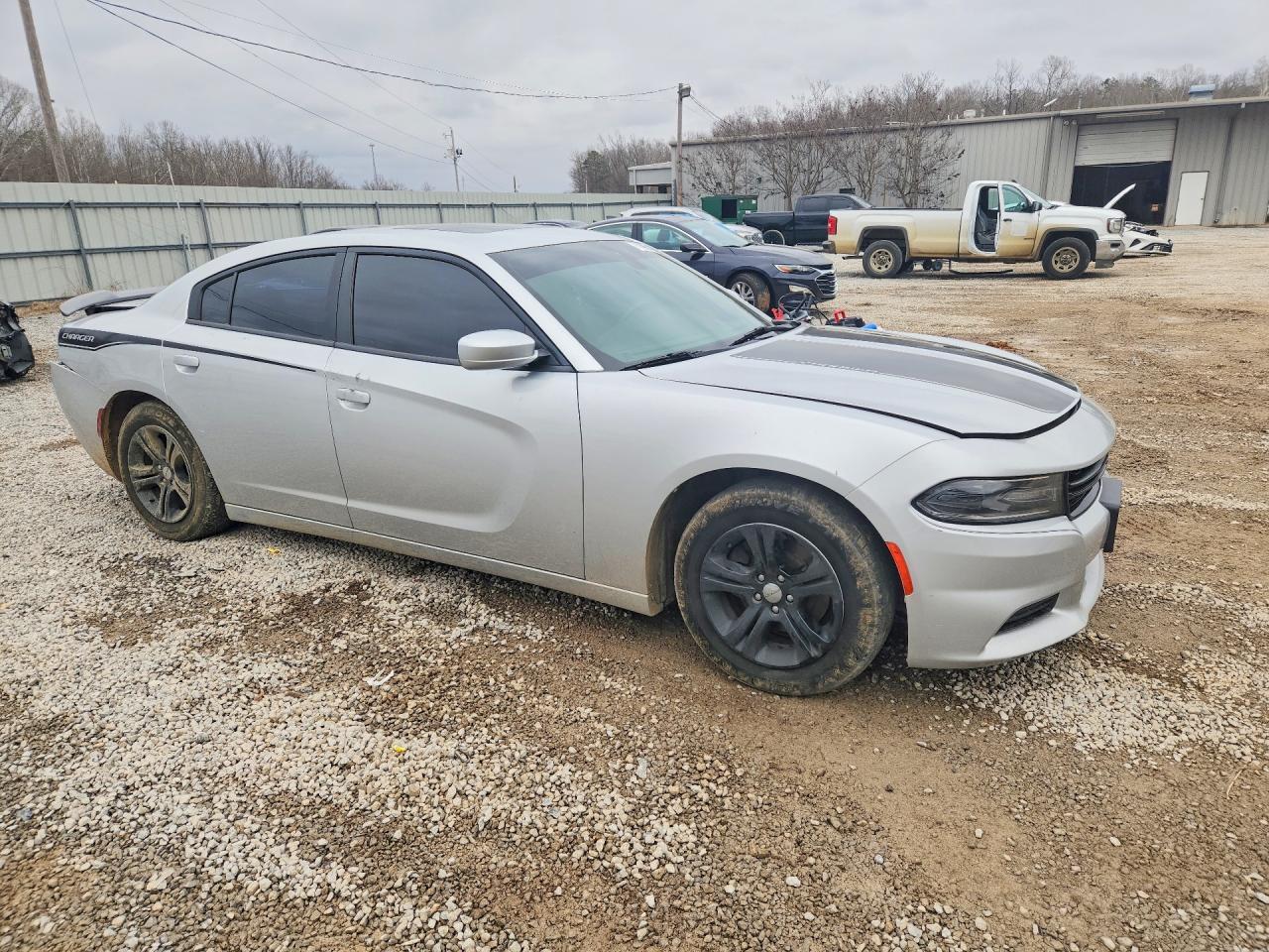 2020 Dodge Charger Sxt - Фото 4