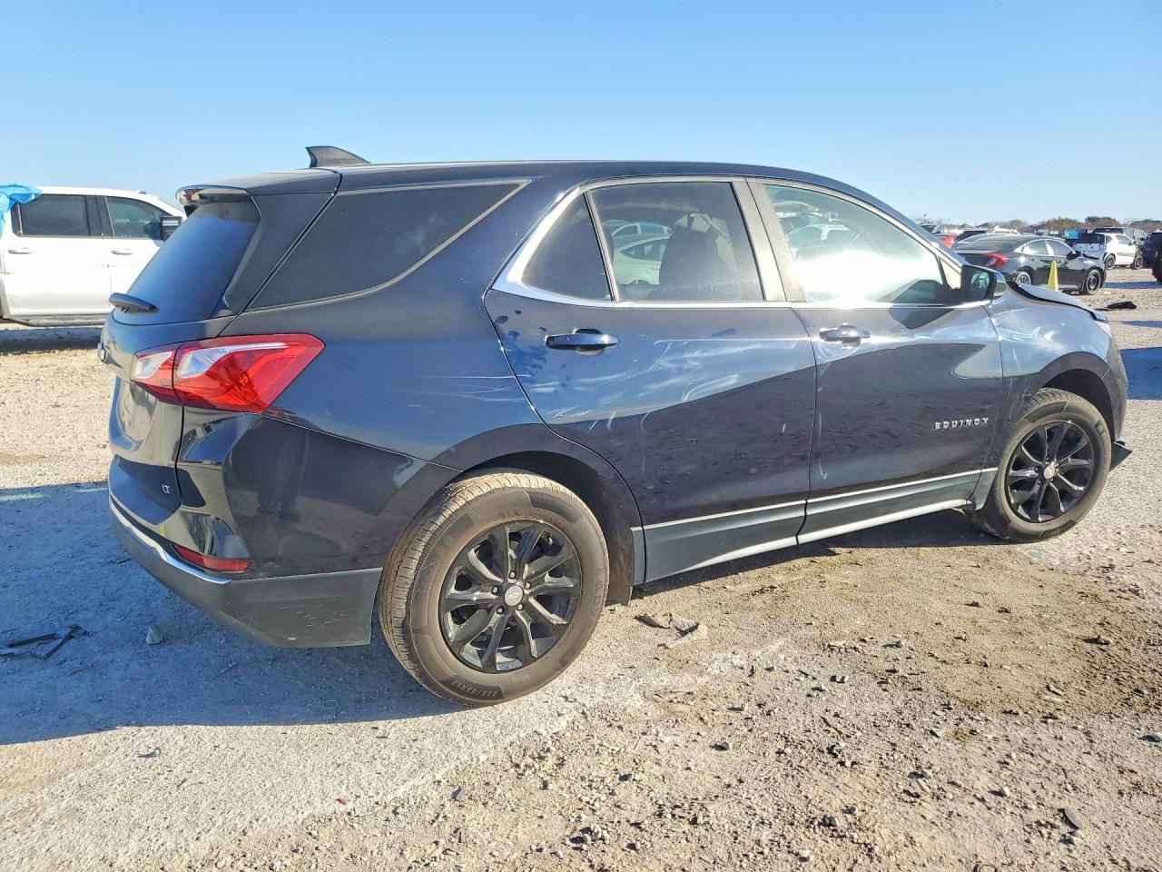 2025 Chevrolet Equinox Lt - Image 3