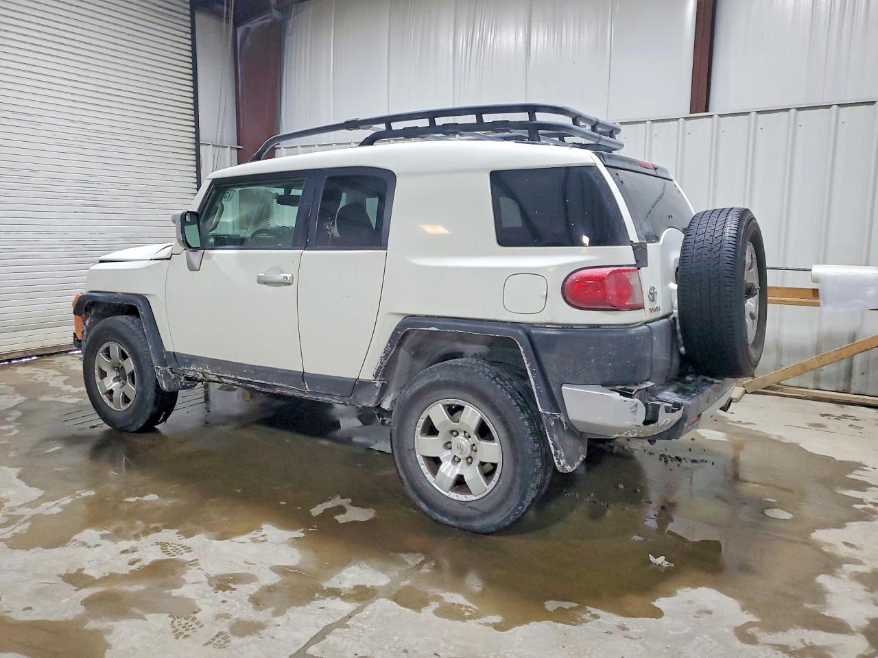 2010 Toyota Fj Cruiser - Фото 2