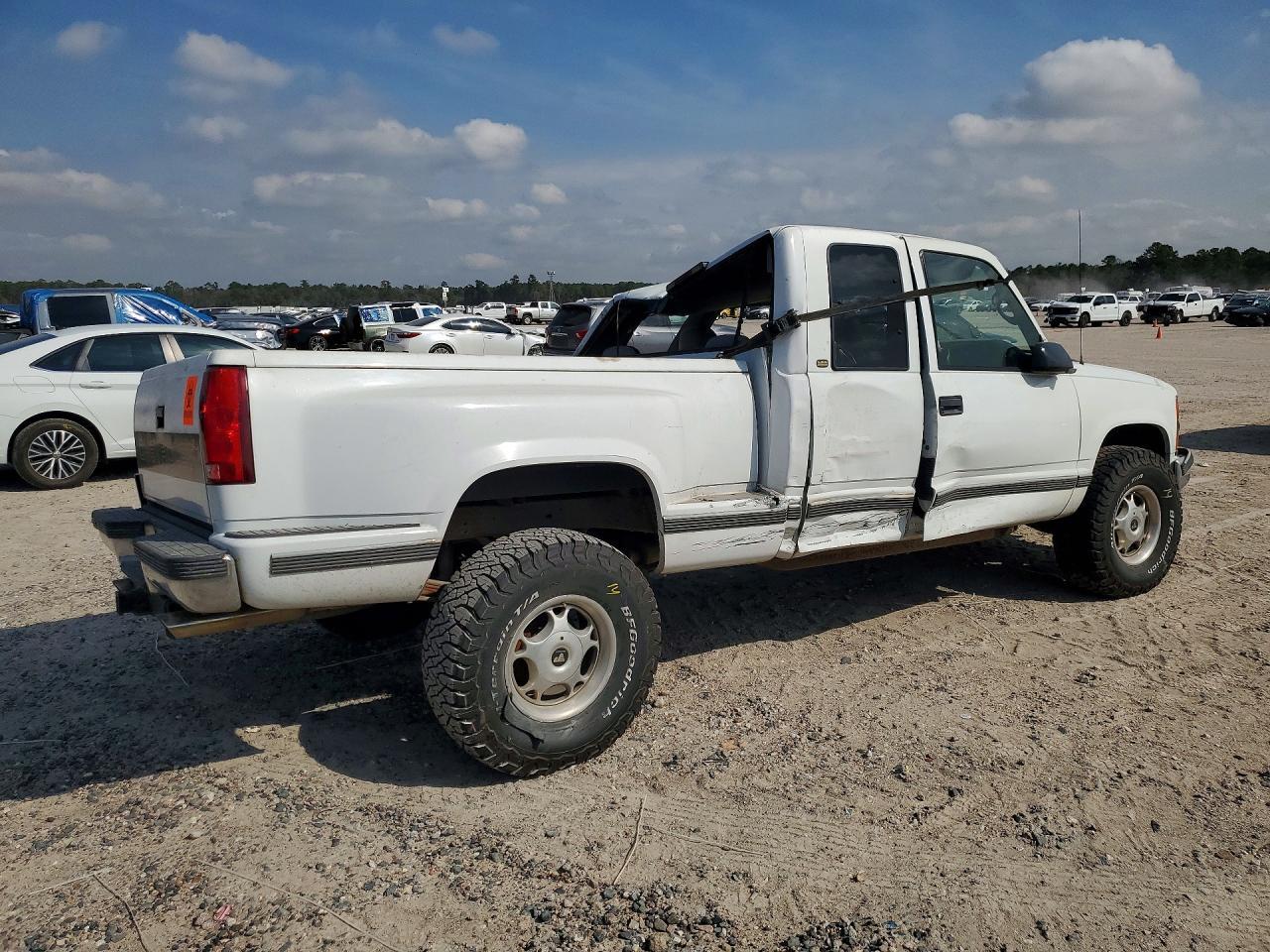 1997 Chevrolet Gmt-400 K1500 - Фото 3