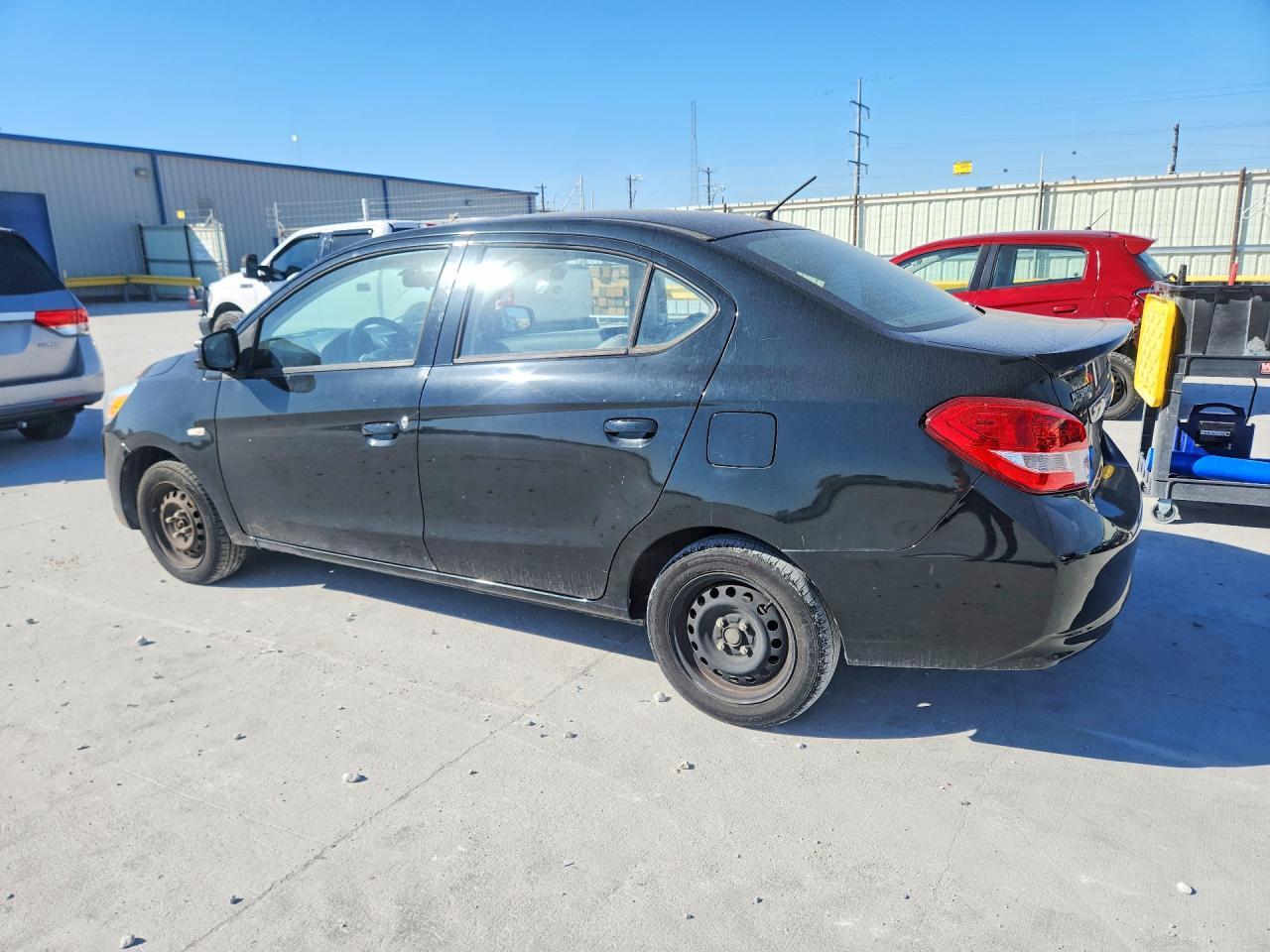 2017 Mitsubishi Mirage - Фото 2