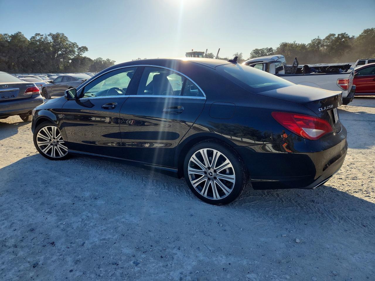 2018 Mercedes-Benz Cla 250 - Фото 2