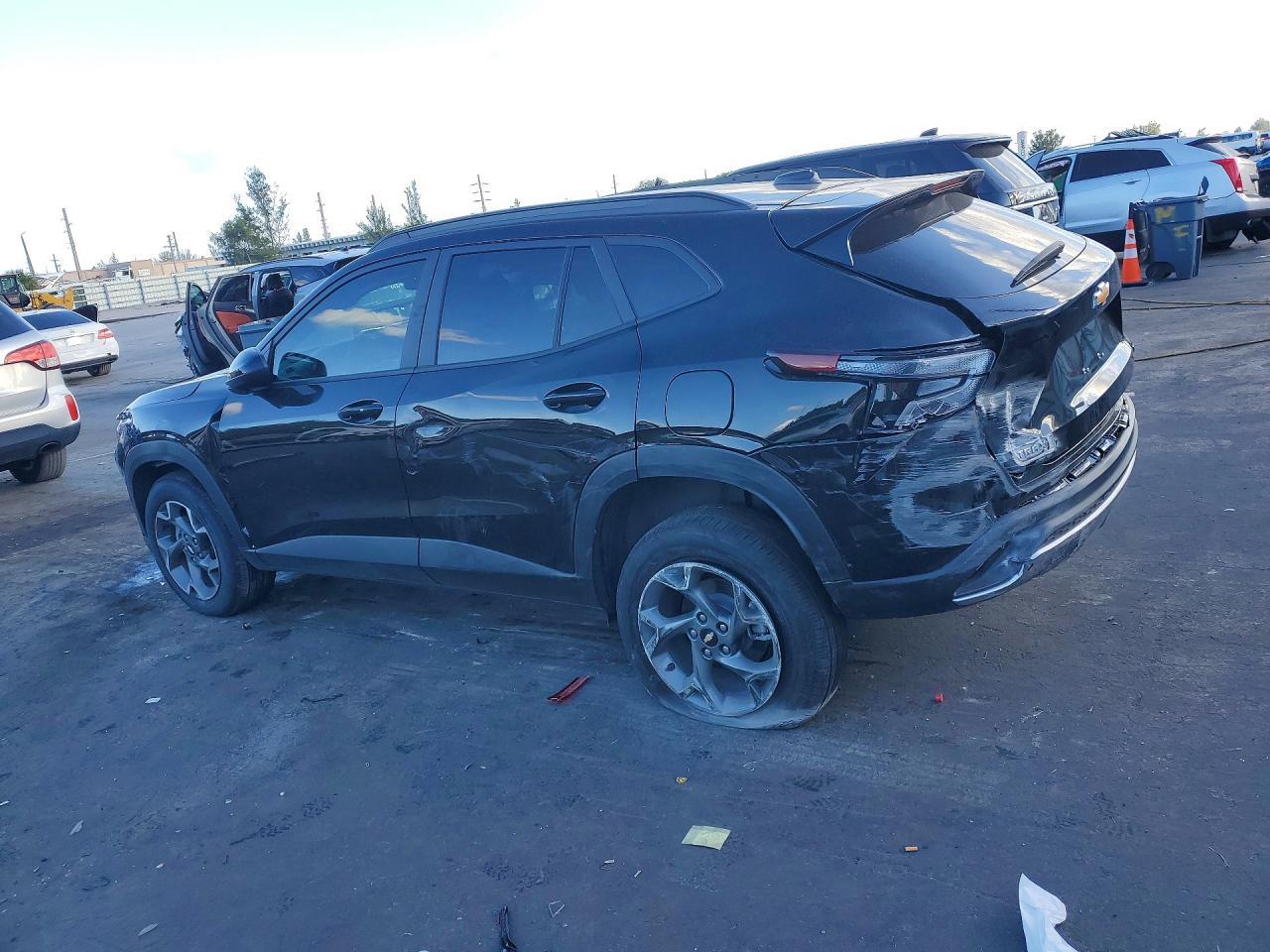 2025 Chevrolet Trax 1Lt - Фото 2