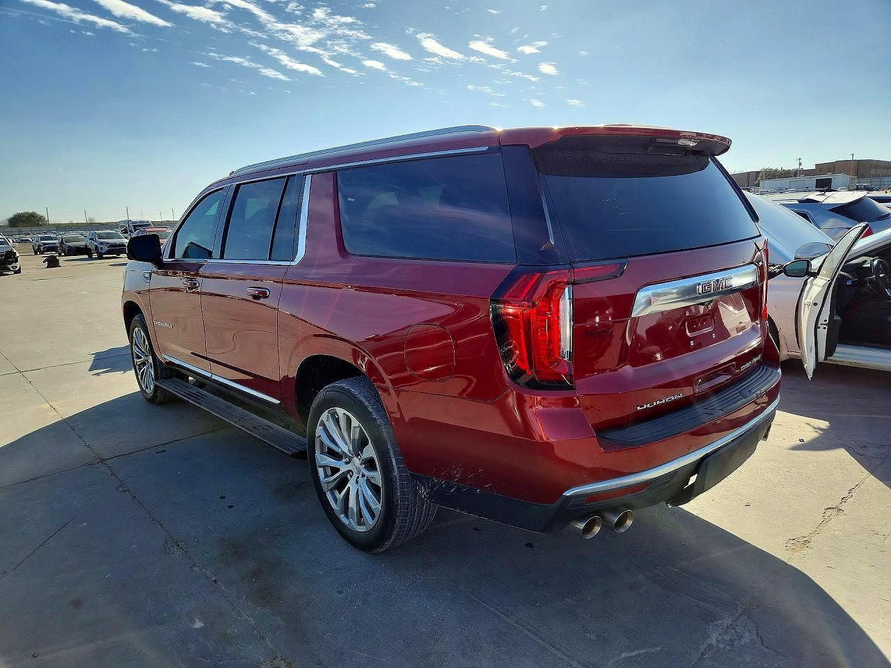 2021 GMC Yukon Xl Denali - Фото 2