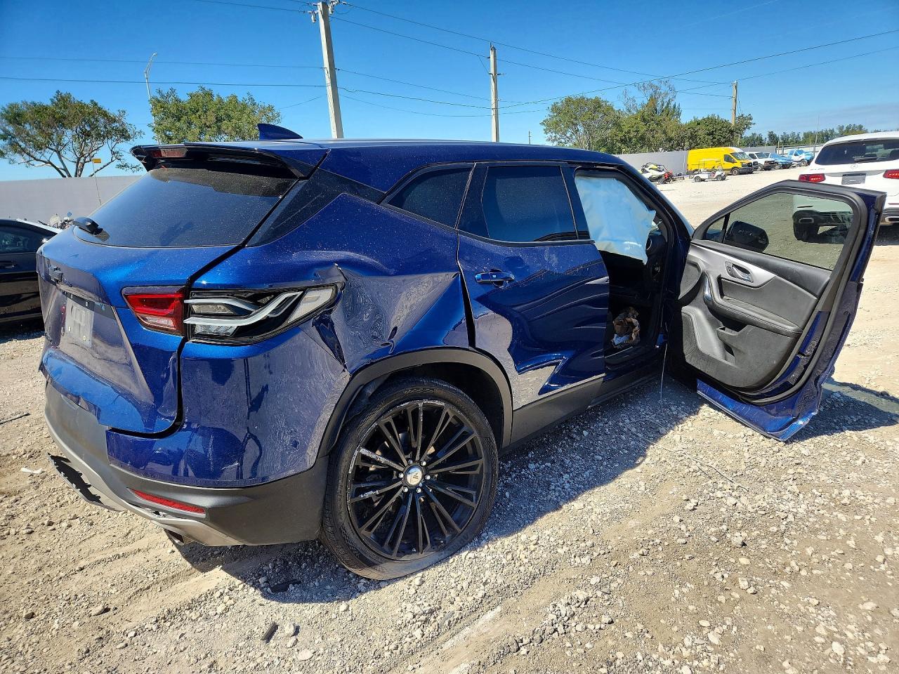2023 Chevrolet Blazer 2Lt - Фото 3