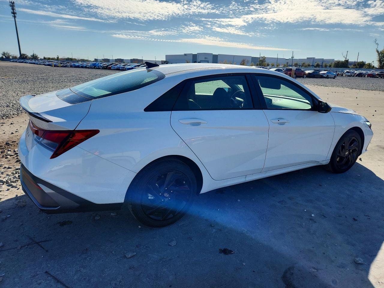 2026 Hyundai Elantra Sel Sport - Фото 3