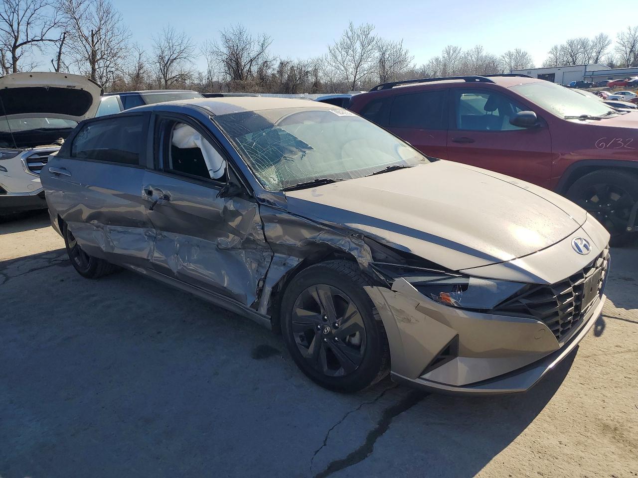 2021 Hyundai Elantra 4D - Image 4