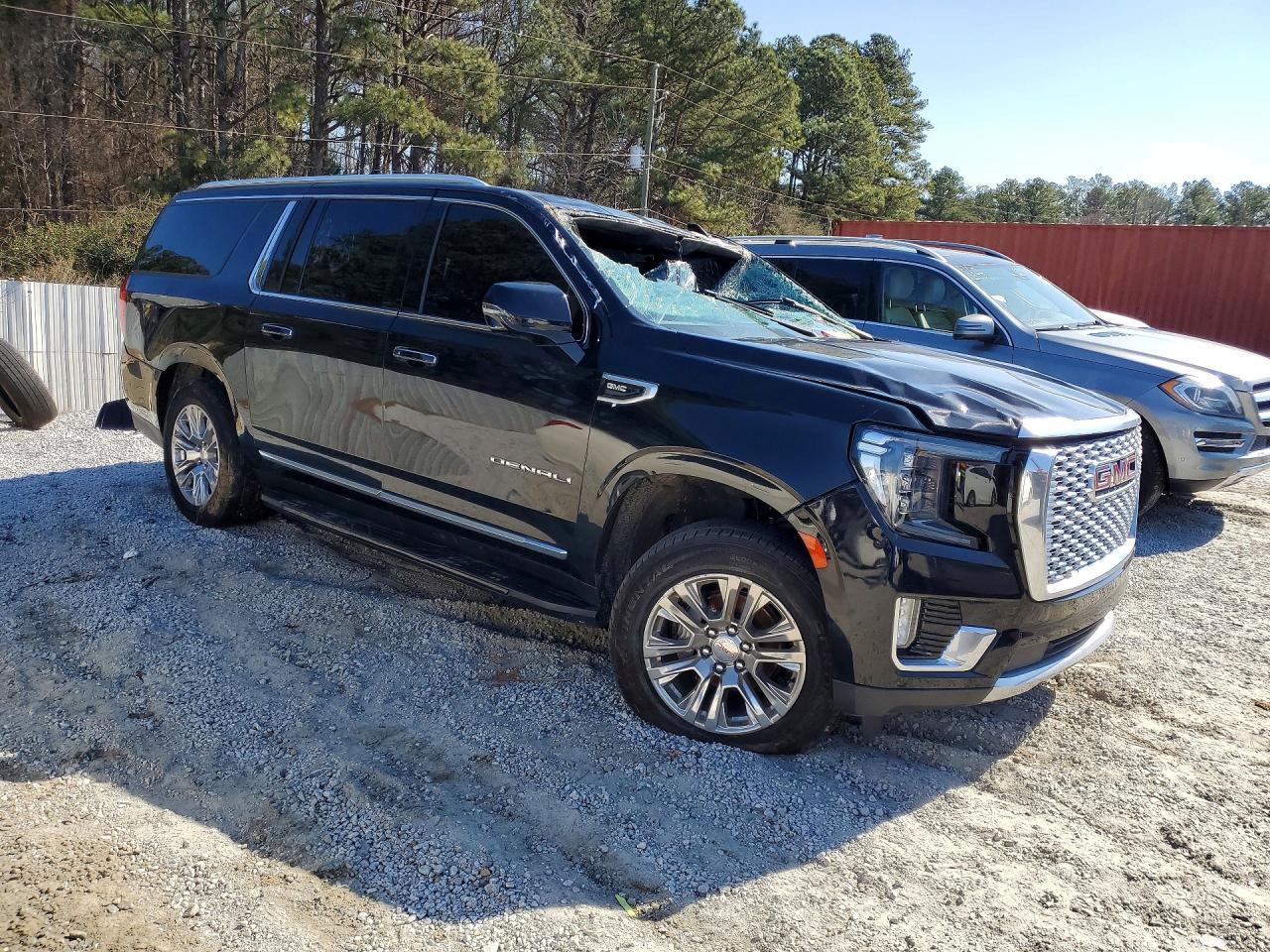 2023 GMC Yukon Xl Denali - Image 4