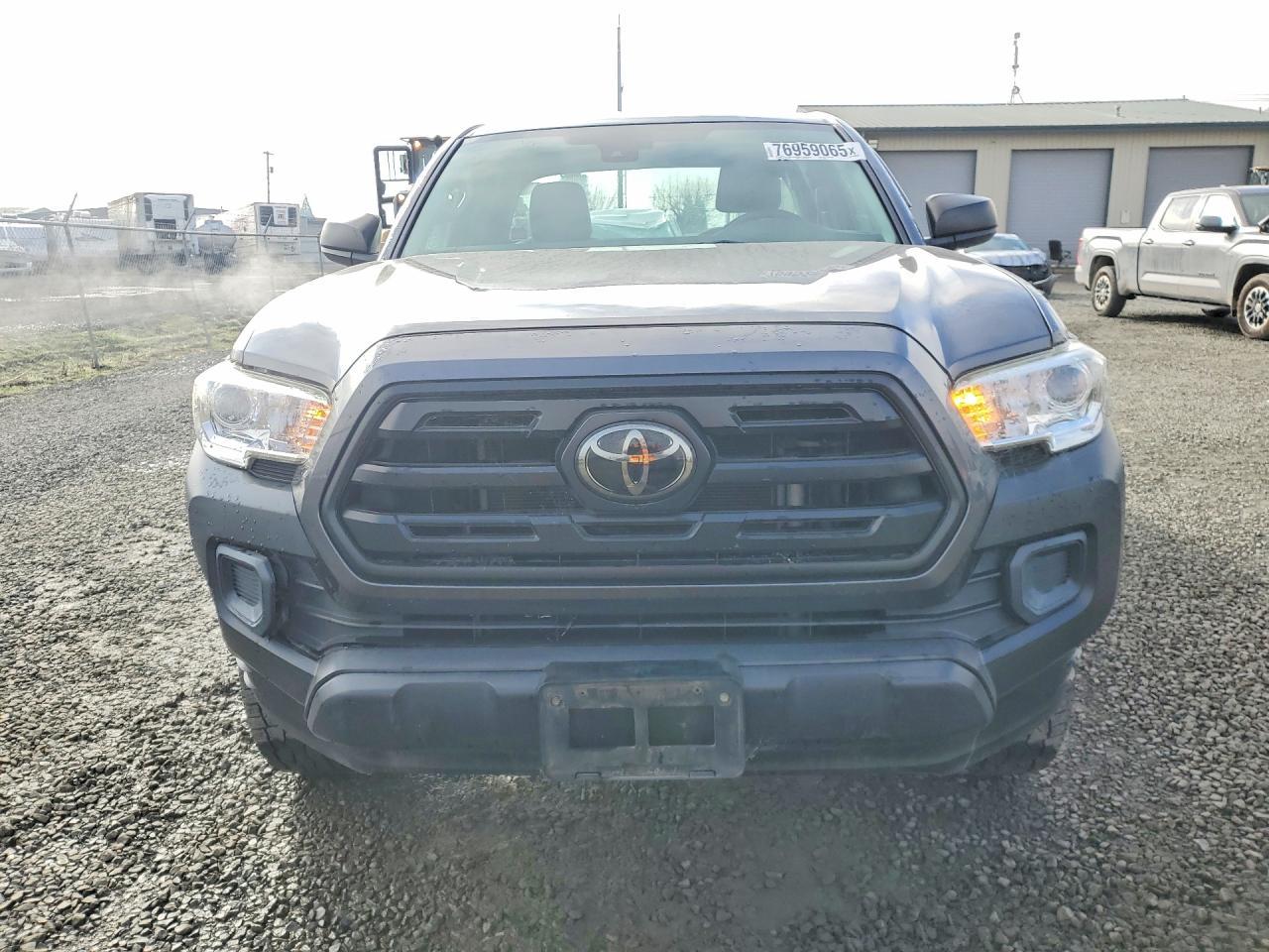 2018 Toyota Tacoma Access Cab - Фото 5