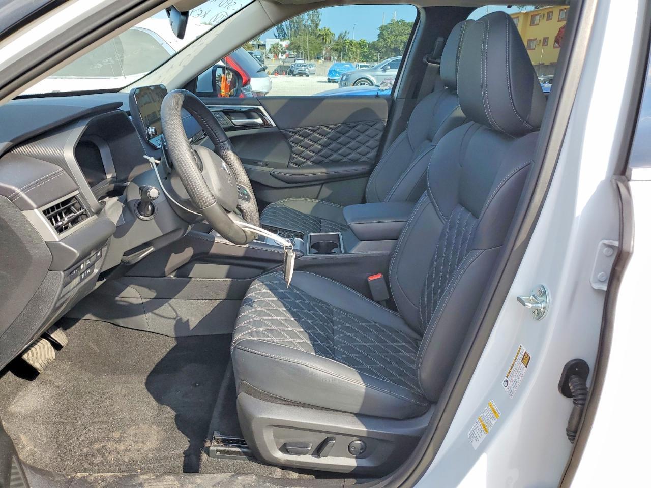 2025 Mitsubishi Outlander Sel - Фото 7