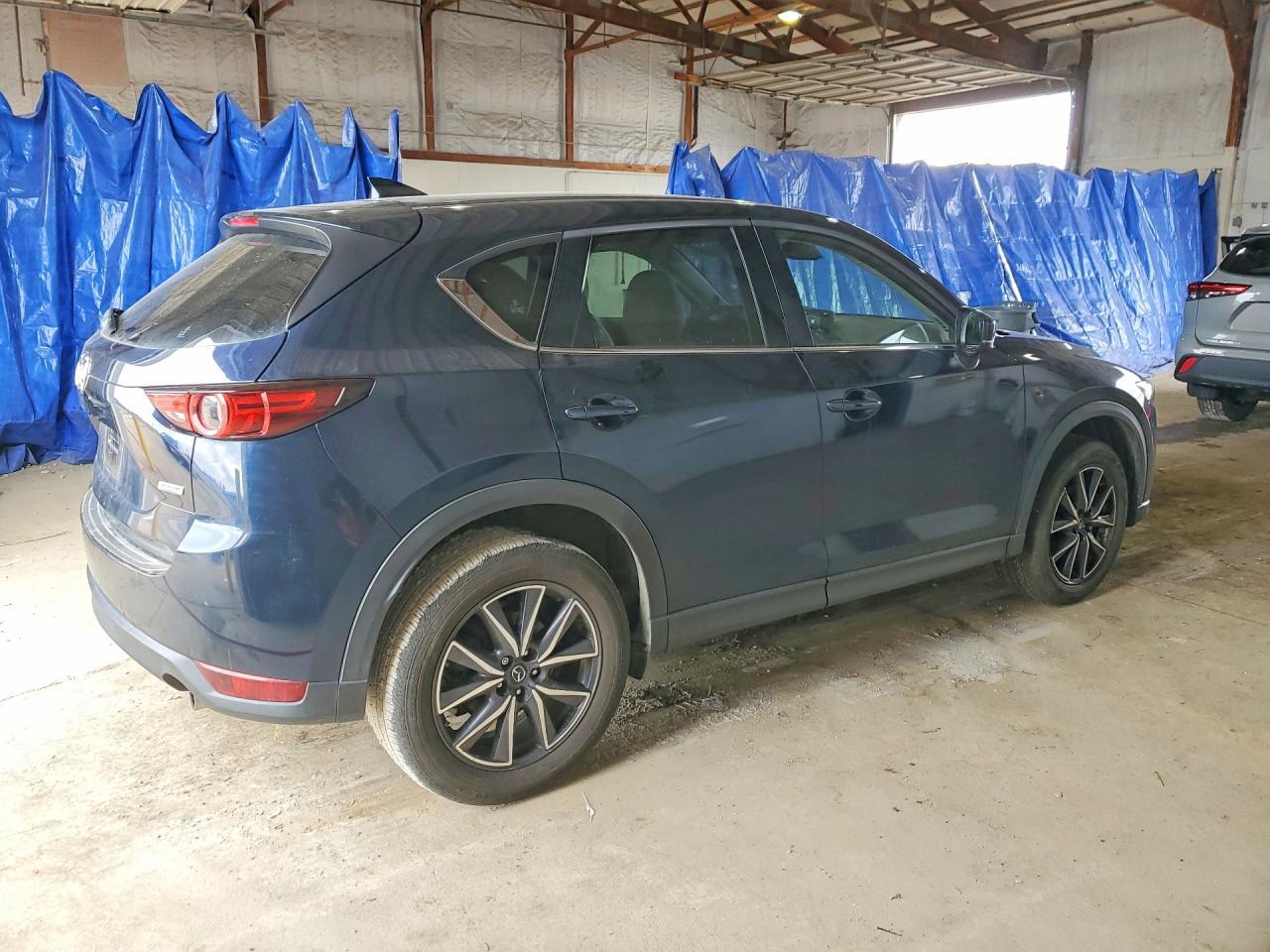2017 Mazda Cx-5 Grand Touring - Image 3