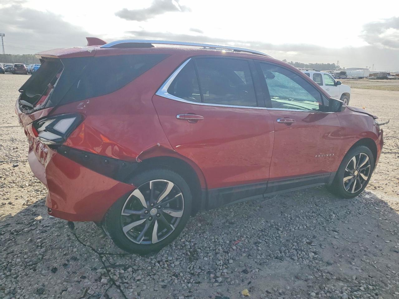 2023 Chevrolet Equinox Premier - Фото 3