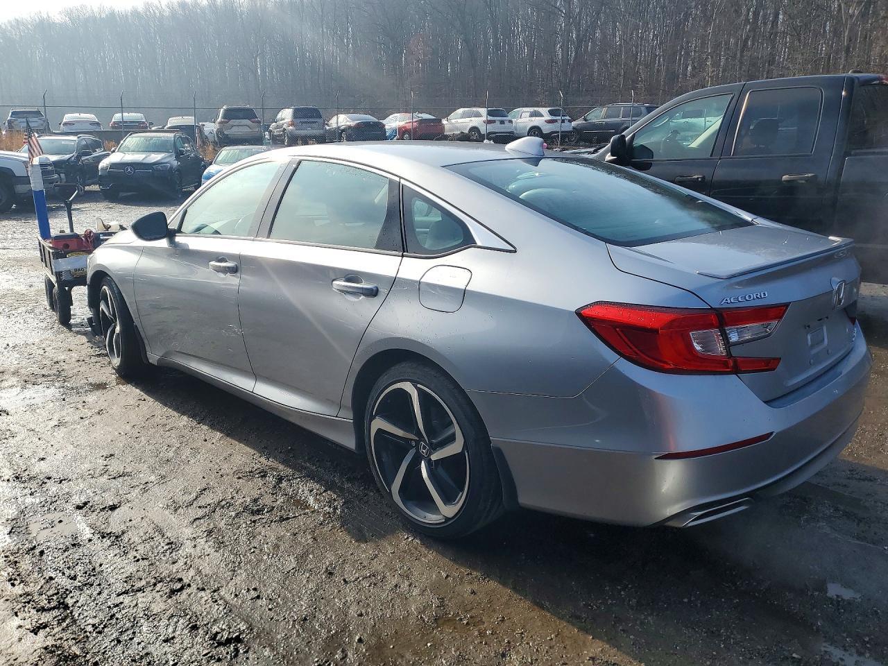 2020 Honda Accord Sport - Фото 2