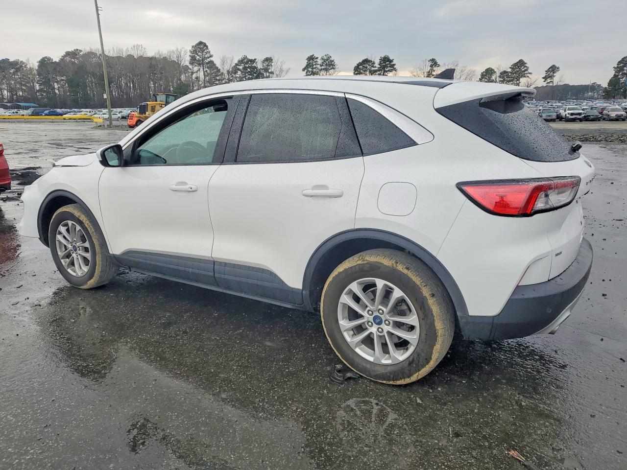 2020 Ford Escape Se - Фото 2