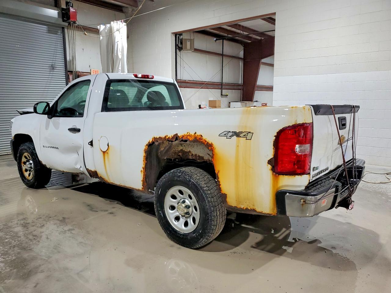 2012 Chevrolet Silverado K1500 - Фото 2
