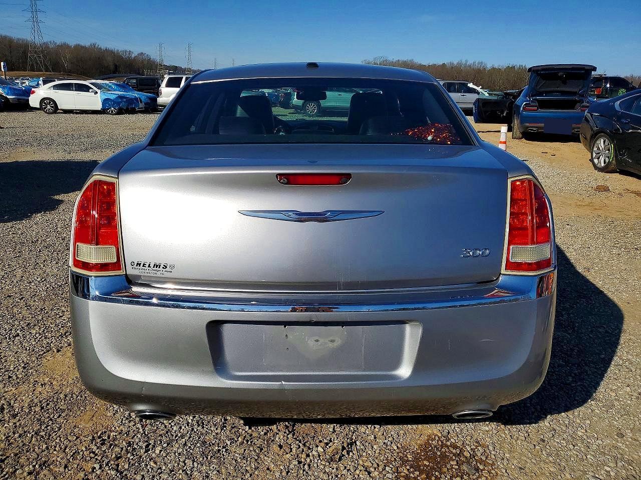 2011 Chrysler 300 Limited - Image 6
