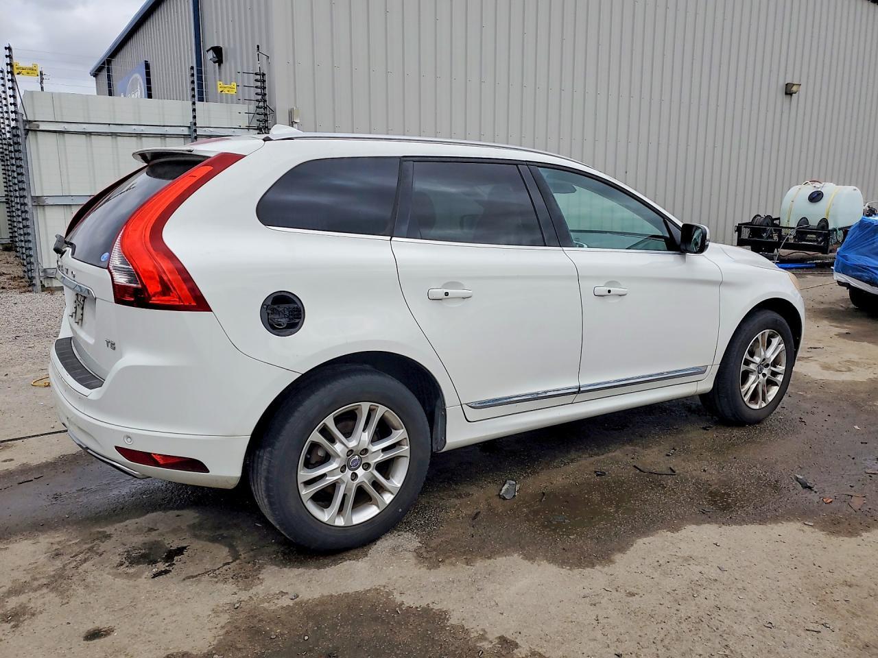 2016 Volvo Xc60 T5 Premier - Image 3