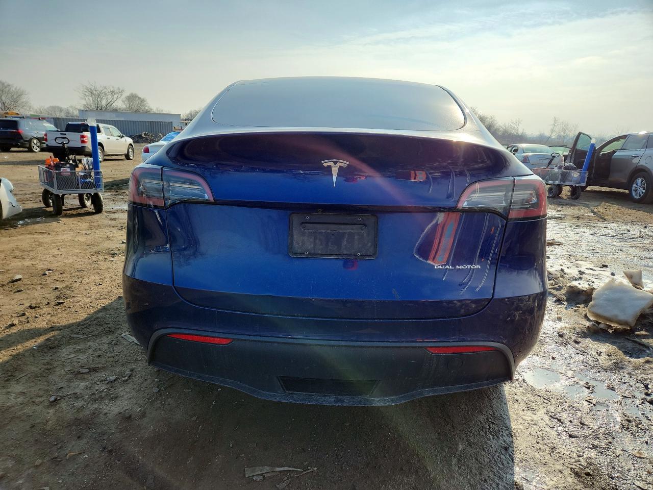 2022 Tesla Model Y - Фото 6