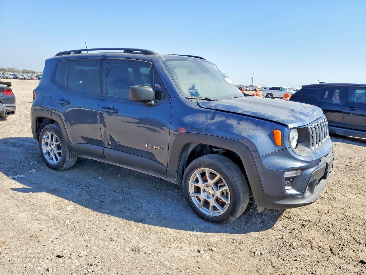 2022 Jeep Renegade Latitude - Фото 4