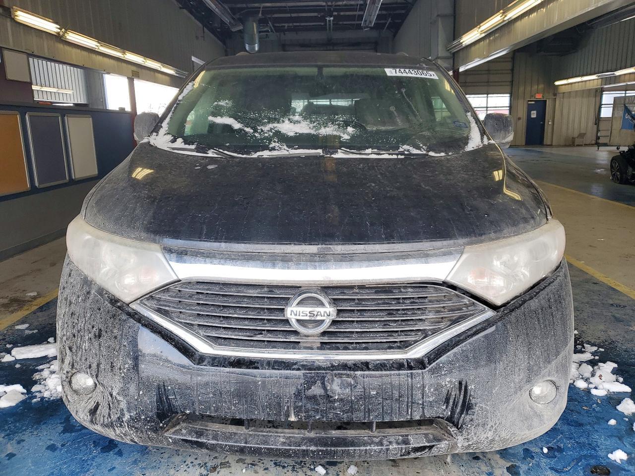 2014 Nissan Quest S - Image 5