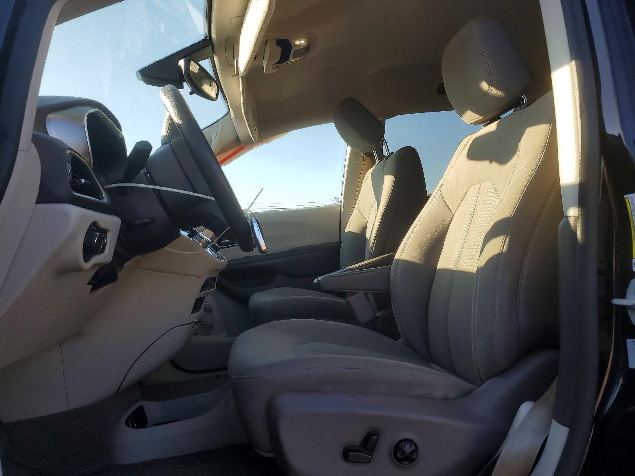 2017 Chrysler Pacifica Lx - Фото 7