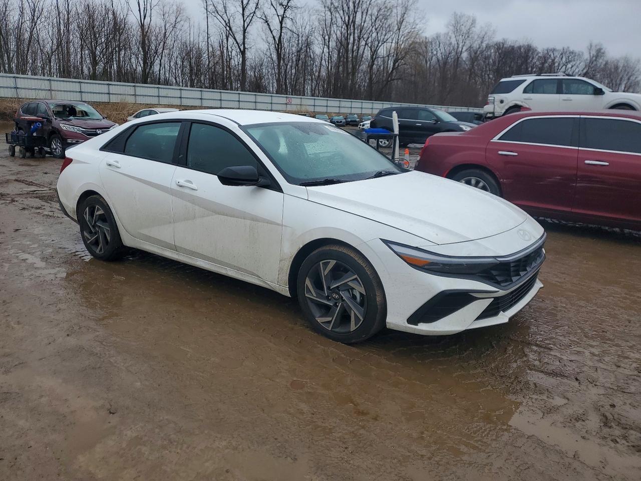 2025 Hyundai Elantra Sel Sport - Фото 4