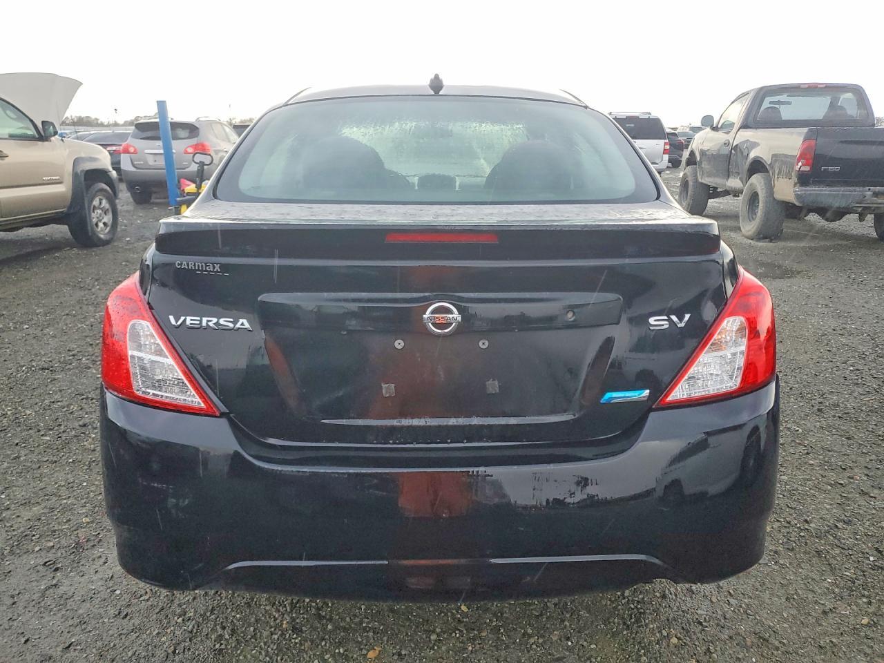 2016 Nissan Versa S - Image 6