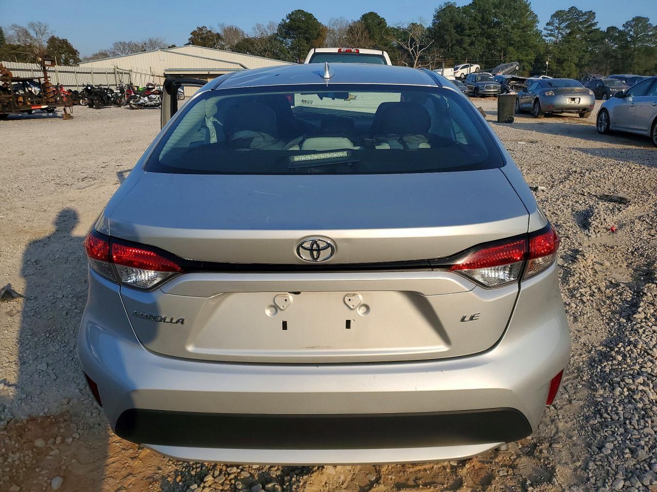 2021 Toyota Corolla Le - Image 6