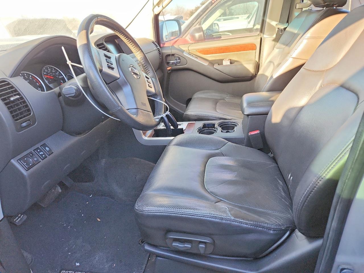 2011 Nissan Pathfinder S - Фото 7