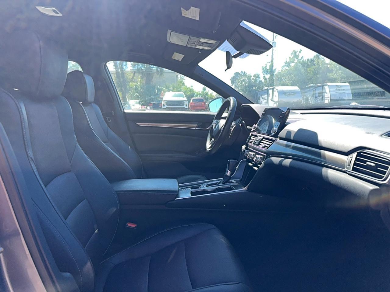 2020 Honda Accord Sport - Image 5