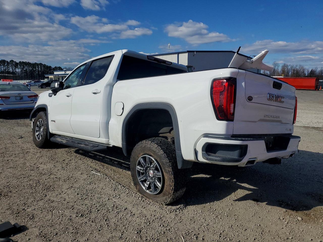 2024 GMC Sierra K1500 At4 - Фото 2