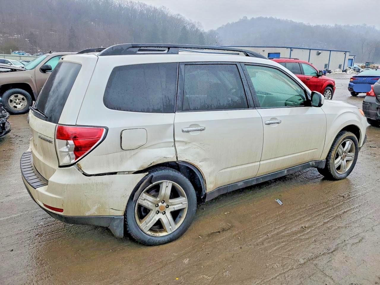 2010 Subaru Forester 2.5X Premium - Фото 3