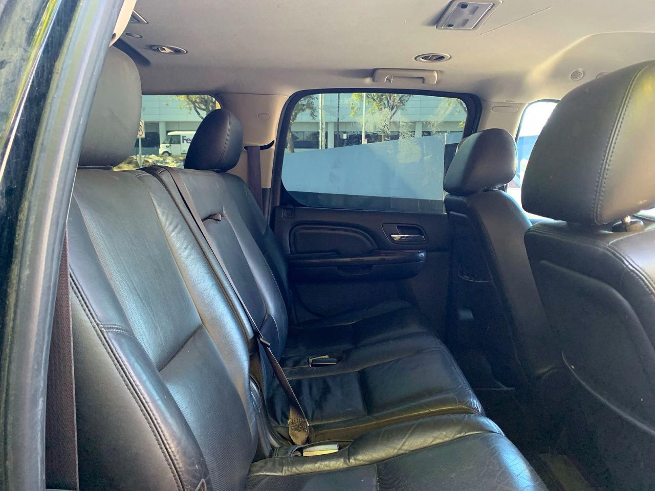 2011 Cadillac Escalade Esv - Image 6