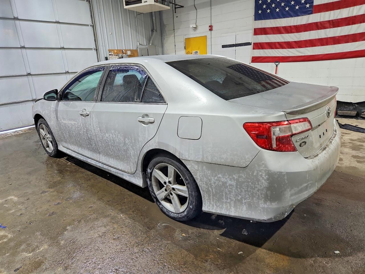 2012 Toyota Camry Se - Image 2