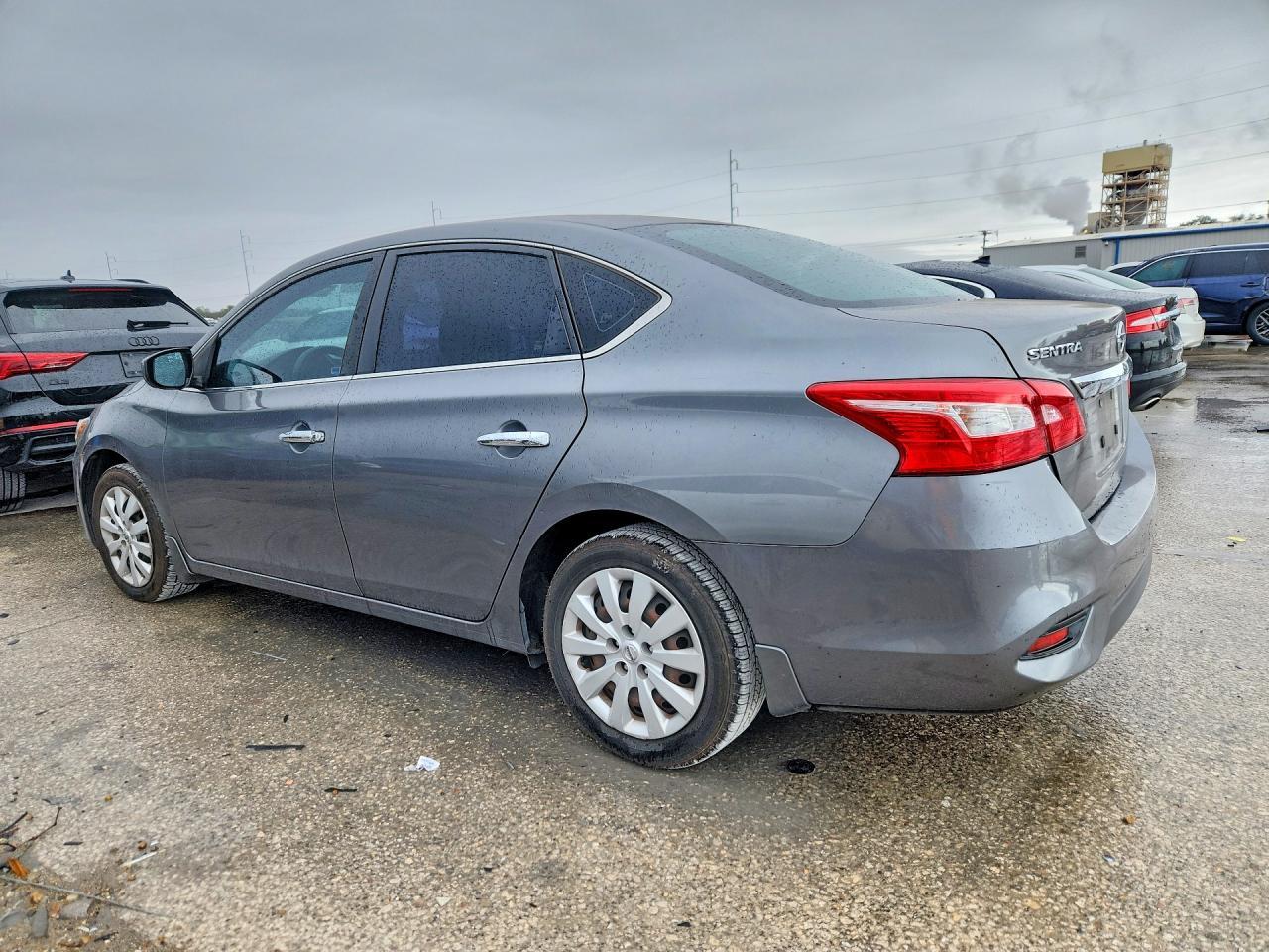 2019 Nissan Sentra S - Фото 2
